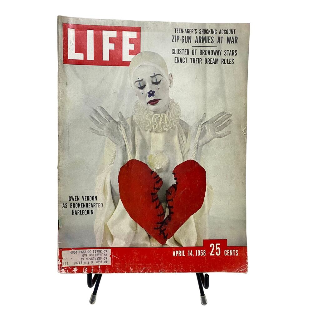 LIFE Magazine April 14 1958 Gwen Verdon Harlequin Cover Lana Turner Castro